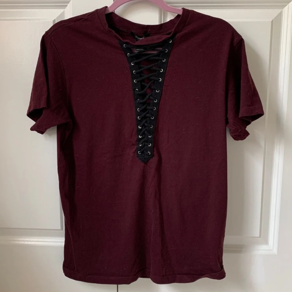 Edgy lace-up Maroon tee